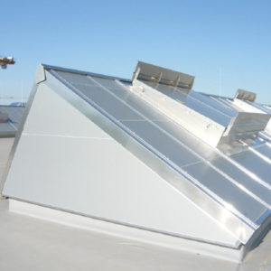 Nordlichtshed mit RWA Doppelklappe Typ Fumetica